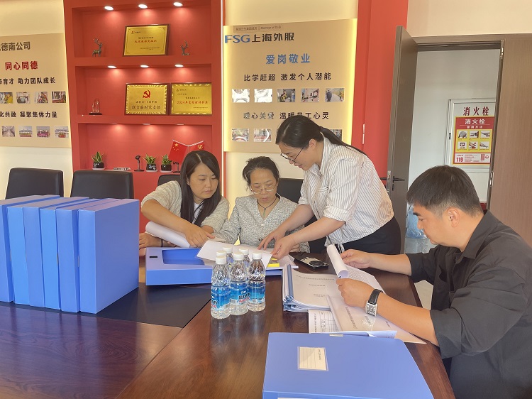 10.29+紀檢辦公室+成德南公司紀委開展薪酬福利及后勤保障工作日常監(jiān)督檢查 - 副本.jpg